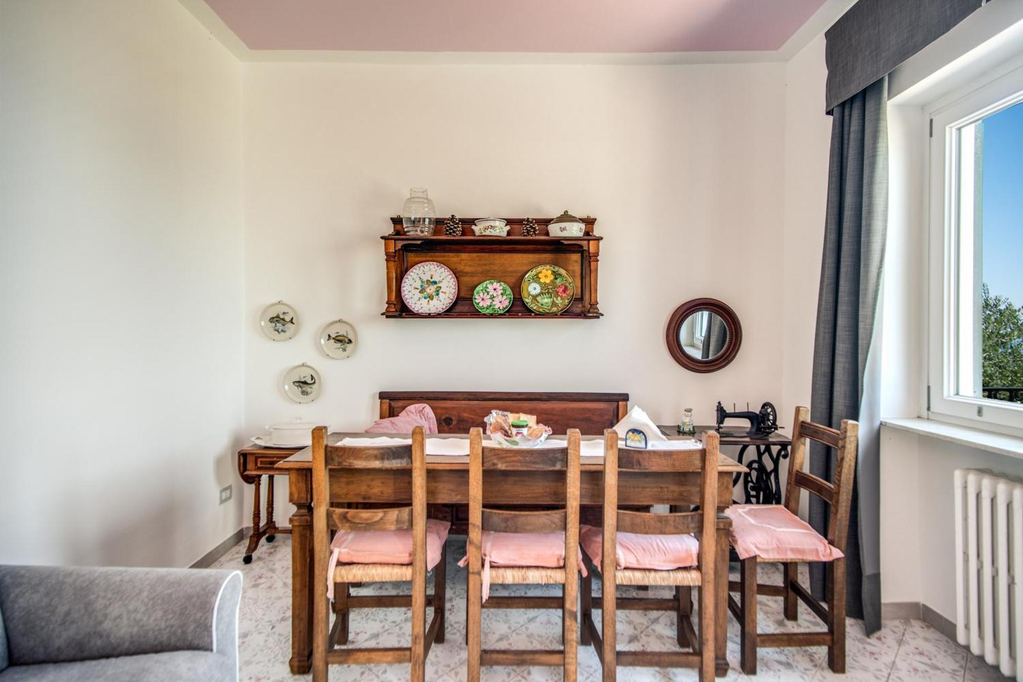 M Suites Сорренто Экстерьер фото
