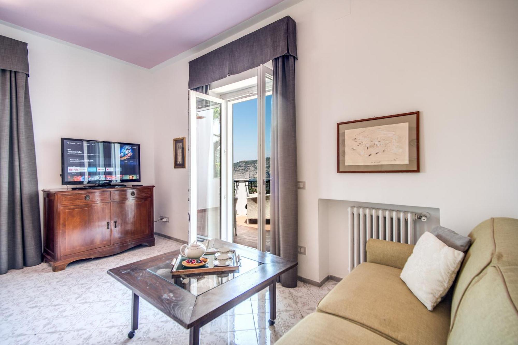 M Suites Сорренто Экстерьер фото